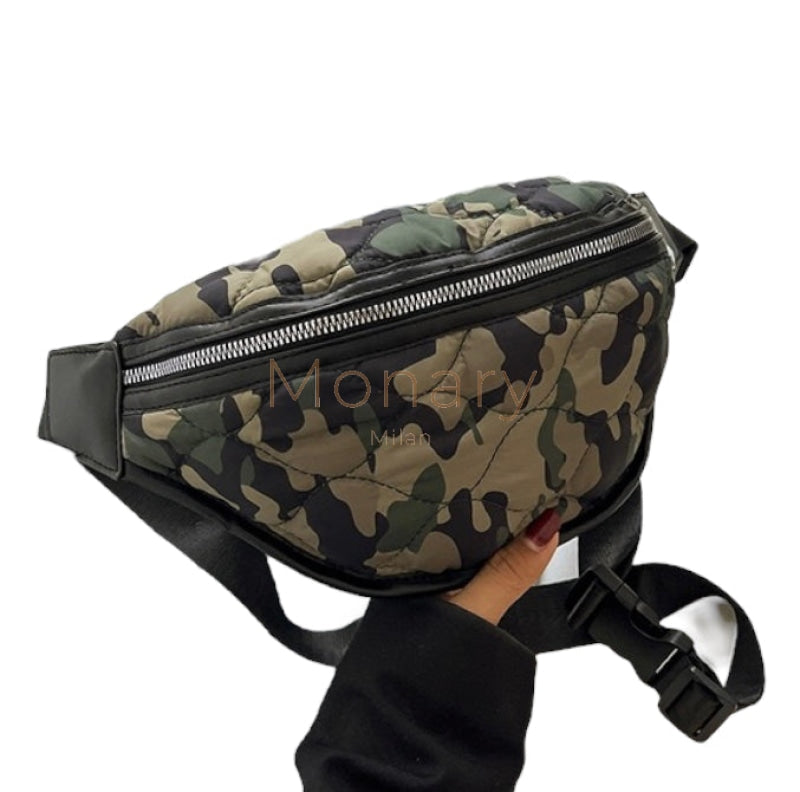 הפאוץ של פאף - קאמו - Monary Milan