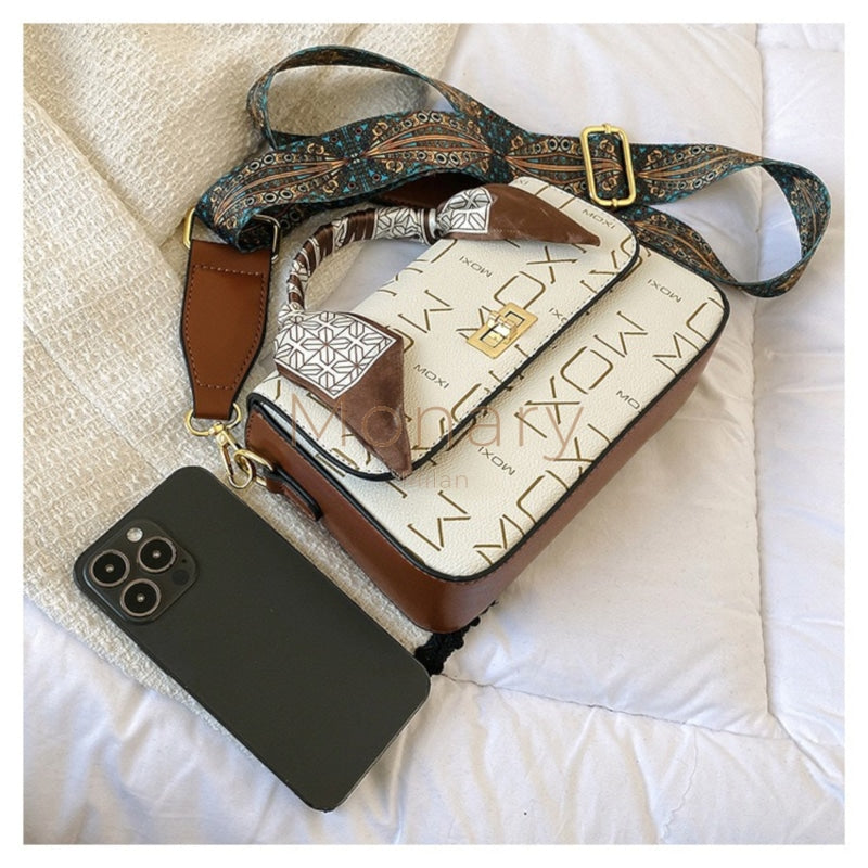 ״ליה״ - קלאץ’ צד בהיר - Monary Milan