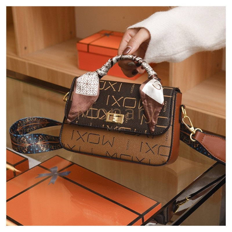 ״ליה״ - קלאץ’ צד כהה - Monary Milan