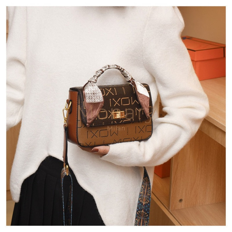 ״ליה״ - קלאץ’ צד כהה - Monary Milan