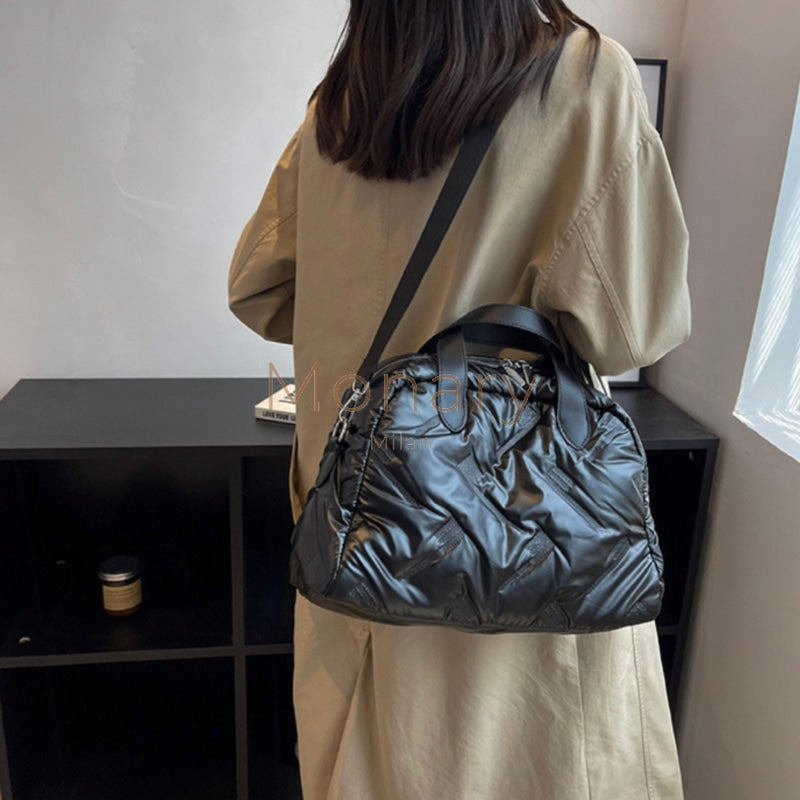 מרלין - תיק צד שחור - נשיאה יד Monary Milan