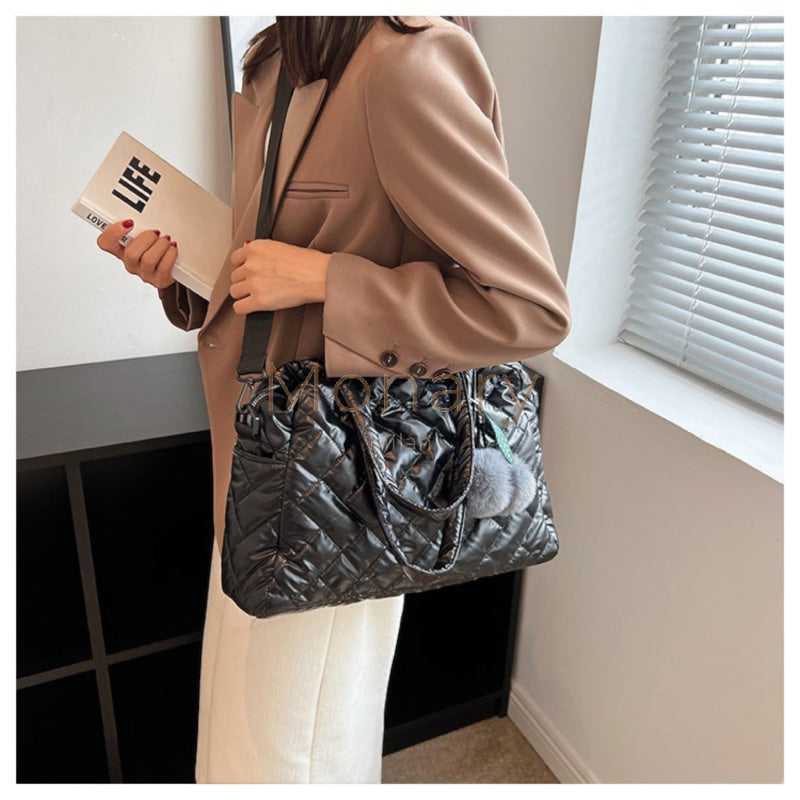 ״סלינה - תיק צד שחור - Monary Milan