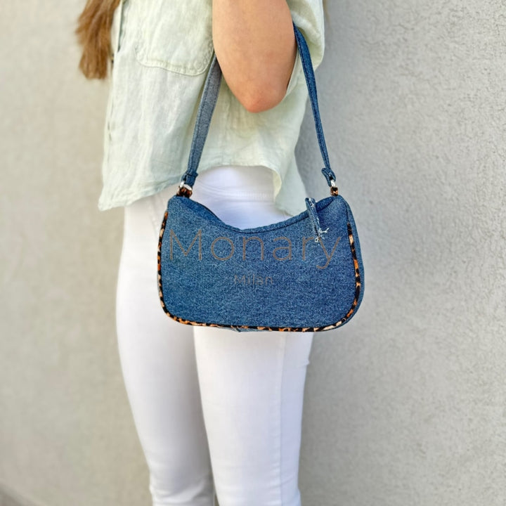 ⁨⁨תיק גינס כחול בגימור מנומר⁩⁩ - תיק Monary Milan